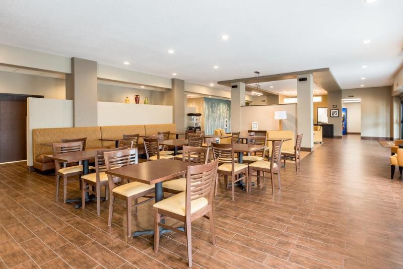 Sleep Inn & Suites Ankeny - Des Moines Εξωτερικό φωτογραφία